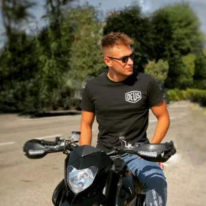 Biarritz Address Tee