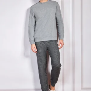 Pigiama in jacquard girocollo