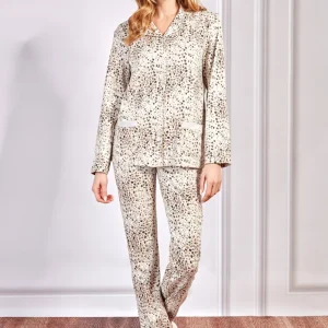 Pigiama in caldo cotone con giacca aperta