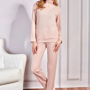 Completo in maglia con collo alto